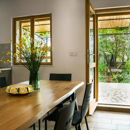 Дом отдыха Estate 